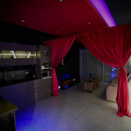 L Unique Cinema Room Grenoble Eksteriør billede