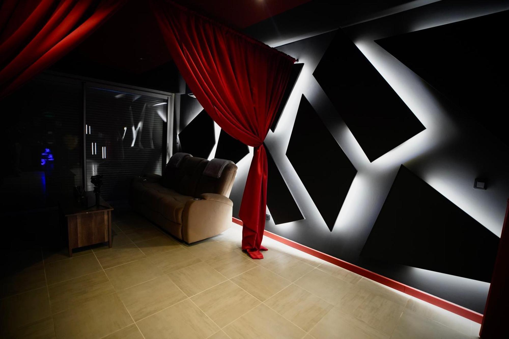 L Unique Cinema Room Grenoble Eksteriør billede